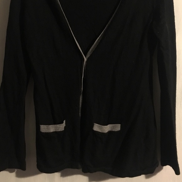 Banana Republic sweater cardigan - Picture 5 of 5